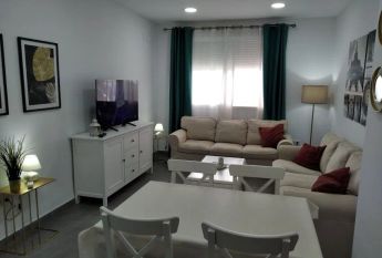 Alquiler de piso en Avenida Campo del Sur, 34