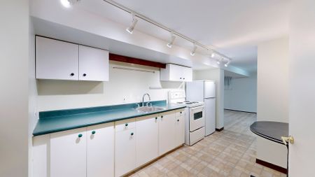 For Lease - 390 Roehampton Avenue Unit# Basement, Toronto, Ontario - Photo 3