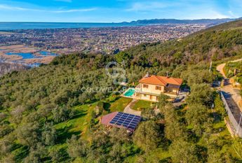 Via Murli, Pietrasanta, Tuscany 54038