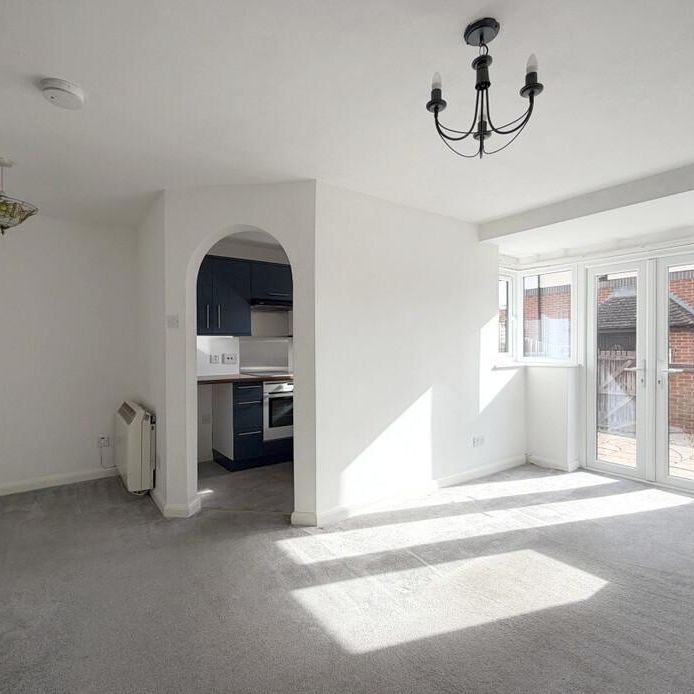1 bedroom end of terrace house to rent - Photo 1