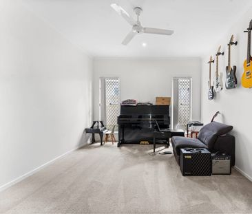 Properly Managed I Modern 4-Bedroom Warner Property with Open-Plan ... - Photo 2