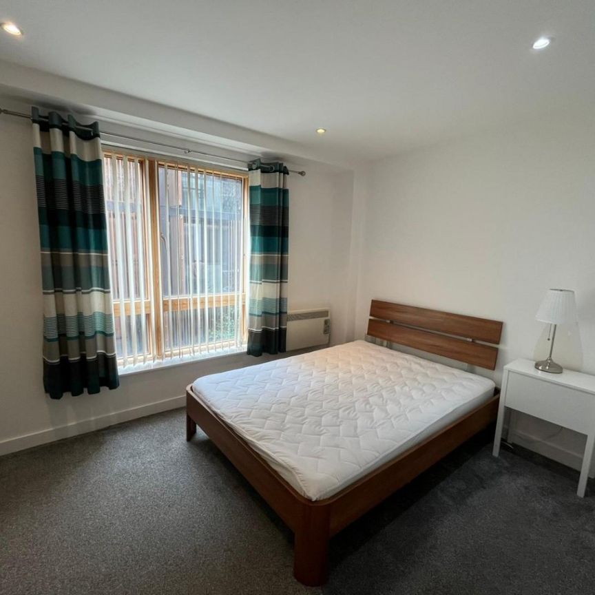 1 bedroom Flat To Let - Photo 1