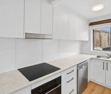 Top Floor Beachside Retreat in Boutique Block - Photo 6
