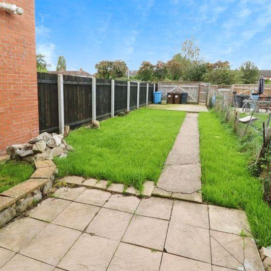 2 bedroom terraced house to rent - Photo 1