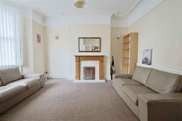 5 bedroom Student Terraced House to rent in Ripon Gardens, Jesmond Vale, Newcastle Upon Tyne - Photo 1