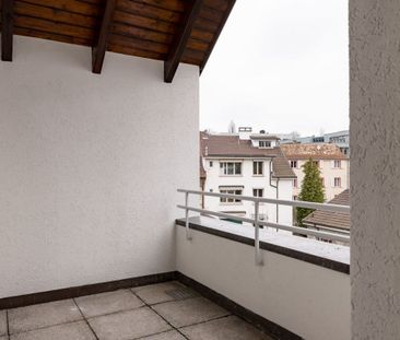 Moderne 2 1/2 Zimmer-Maisonette-Wohnung im Herzen von Binningen zu ... - Photo 6