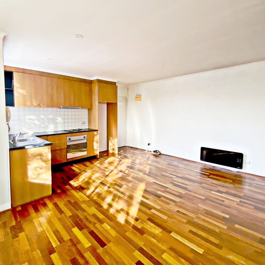 6/50 Woolton Avenue, Thornbury VIC 3071 - Apartment For Rent | Domain - Photo 1