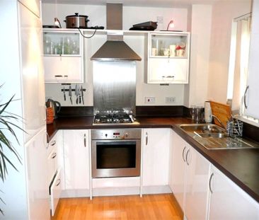 Hatters Court, Stockport - Photo 2