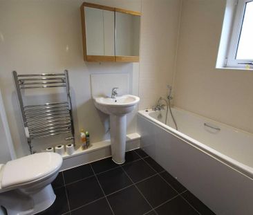 2 bedroom flat to rent - Photo 6