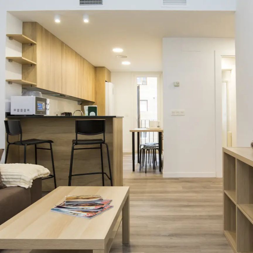 Room in shared apartment in Zaragoza - Photo 1