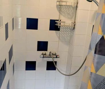1 bedroom in a house share to rent - Photo 6
