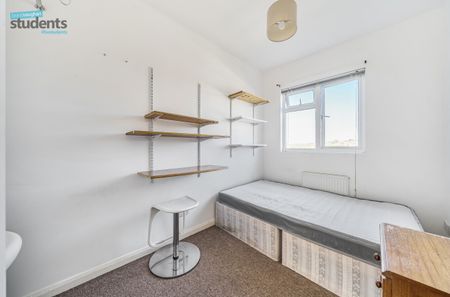 6 bedroom terraced house to rent - Photo 2