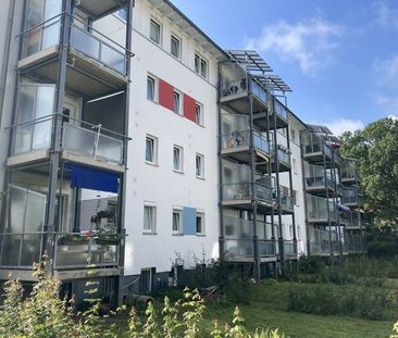 Schöne 2,5-Zimmer-Wohnung mit Balkon - Foto 1