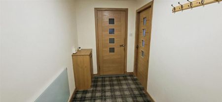 3 bedroom maisonette to rent - Photo 4