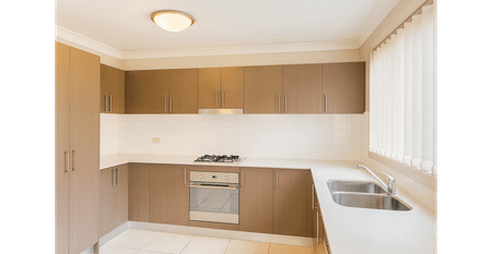 Luxury 3 Bedroom Townhouse in Casula! - Photo 5