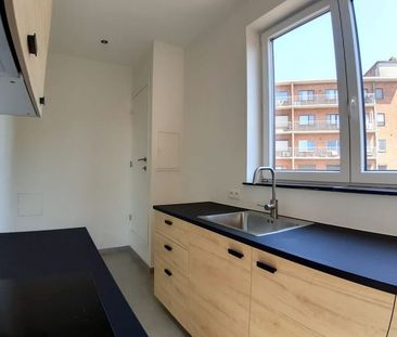 Appartement te huur - Photo 1