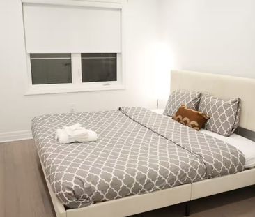 For Lease - 3030 John Mckay Boulevard, Oakville, Ontario - Photo 4