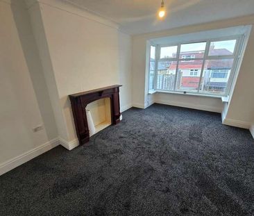 Aireville Grove, Shipley, BD18 - Photo 2