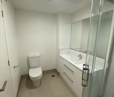 Modern two-bedroom apartment in St Lukes - Photo 2