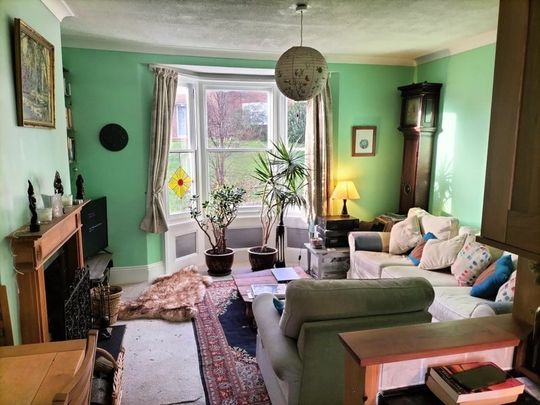 2 Bed Maisonette, Wakefield Road, BN2 - Photo 1