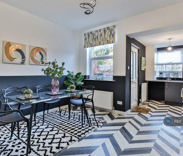 3 bedroom terraced house to rent - Photo 3