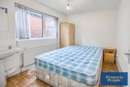 19 Cairo Street, Belfast, BT7 1QS - Photo 4
