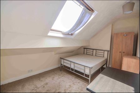 5 Bedroom House St Chads Drive - Photo 3