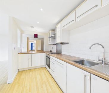2 bedroom apartment to rent - Photo 4