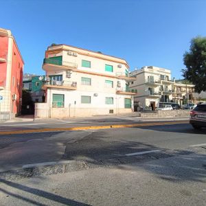 Trilocale in affitto - Photo 2