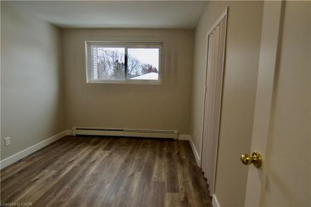 For Lease - 122 SIXTH Avenue Unit# 304, Kitchener, Ontario - Photo 5