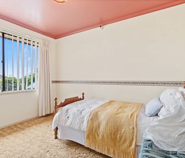 Modern Family Living in a Quiet, Sought-After Ruse Pocket! - Photo 5