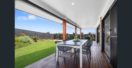 Spacious Home with Modern Comforts - Photo 5