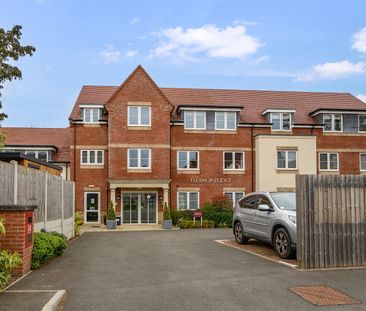 Eleanor Lodge, Knowle - Photo 5