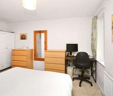 Cedarhurst, Elstree Hill, Bromley, BR1 - Photo 2