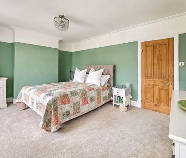 3 bedroom semi-detached house to rent - Photo 5