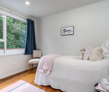 52 Kiwi Crescent, Tawa - Photo 5