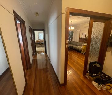 Pascoe Vale - Photo 2