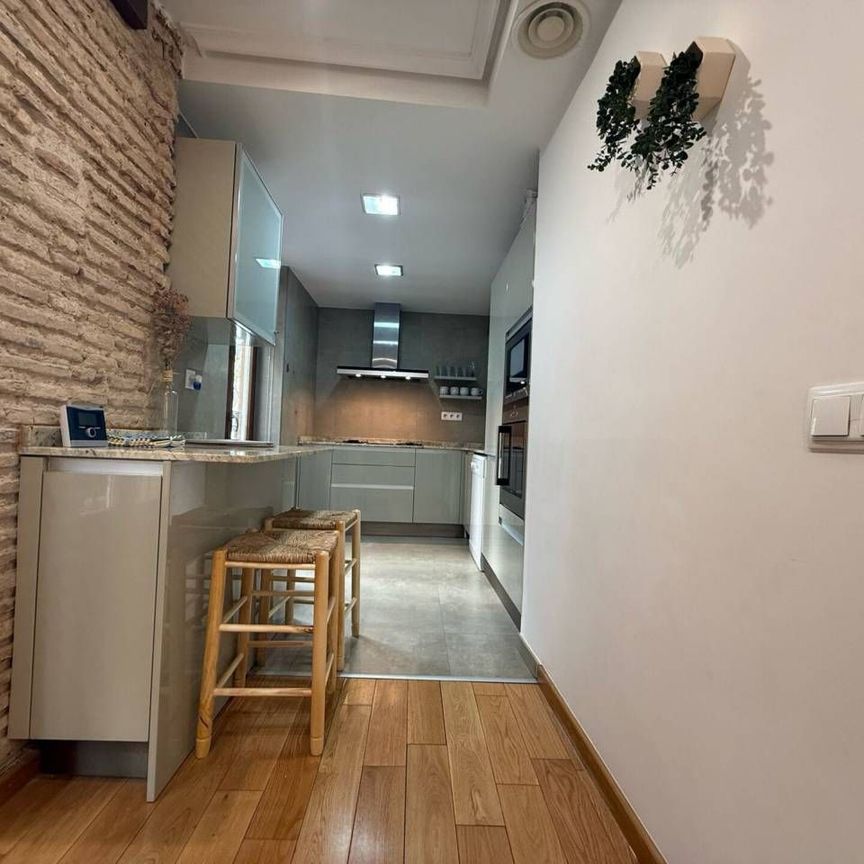 Piso de alquiler en Calle Linterna, El Mercat - Photo 1