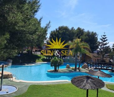 VILLA WITH 2 BEDROOMS AND JADRIN IN GRAN ALACANT - ALICANTE - Photo 6