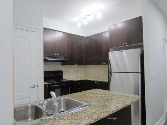 For Lease - 8201 Islington Avenue Unit# 327, Vaughan, Ontario - Photo 1