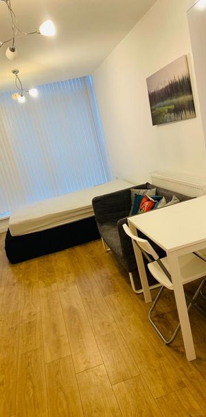 1 bedroom flat to rent - Photo 1