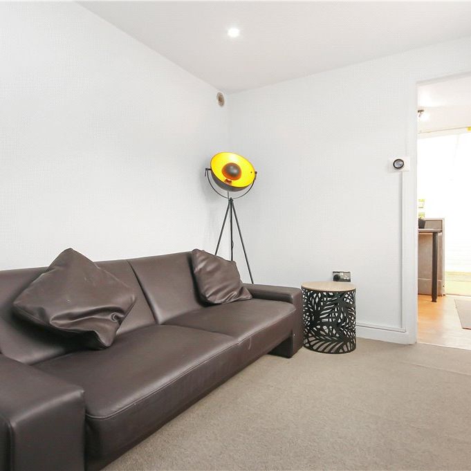 Coppermill Road, Wraysbury, Staines-upon-Thames, Berkshire, TW19 5NS - Photo 1