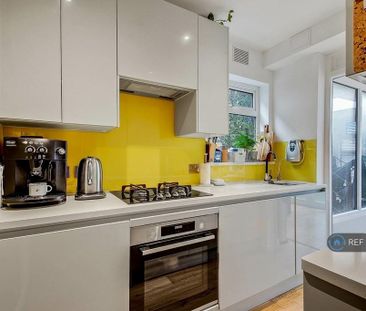 2 bedroom maisonette to rent - Photo 6