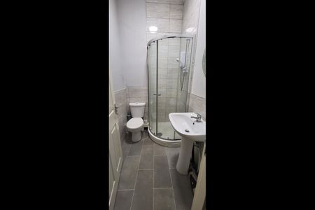 1 Bed Flat, Dovercastle, NG7 - Photo 5