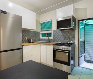 For Lease - 246 Niagara Street Unit# Main, Toronto, Ontario - Photo 1