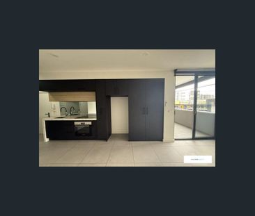 Perfectly located in the heart of Brunswick - Photo 6