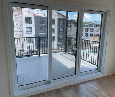 3720 Rue Médard Émard, Longueuil (Saint-Hubert), QC J3Y - Photo 2