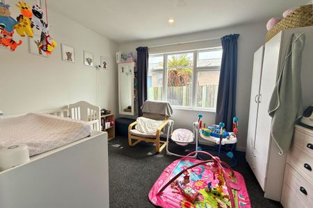 Modern 3-Bedroom Home in Central Phillipstown - Photo 4