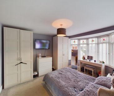 4 bedroom end of terrace house to rent - Photo 6