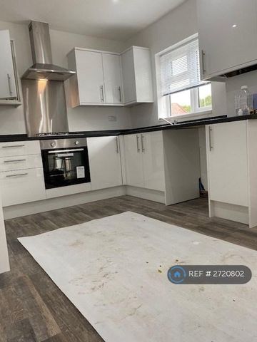 2 bedroom maisonette to rent - Photo 3